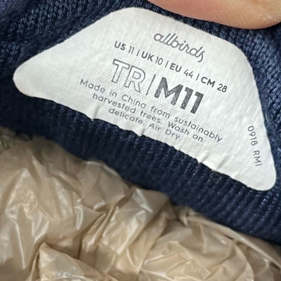 Allbirds Men's Navy Tree Runners Sz 11 - Picture 8 of 9